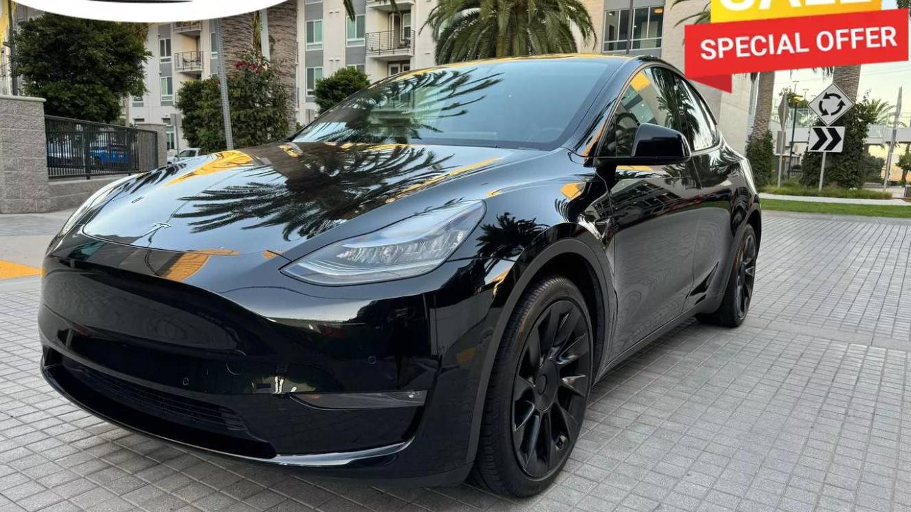 TESLA MODEL Y 2021 5YJYGDEE8MF225252 image